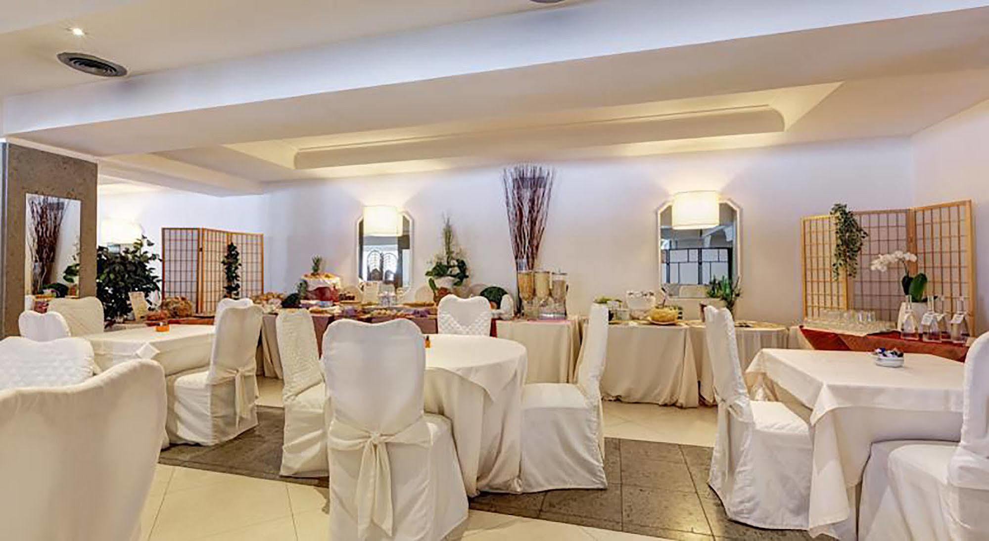 Aris Garden Hotel Casal Palocco Exteriér fotografie